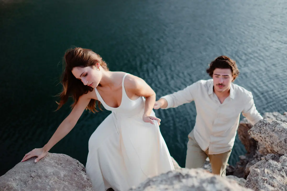 Mira and Noel on the rocks